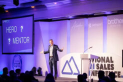 Using minimal text in presentation slides