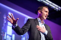 An example of strong body language in presentations